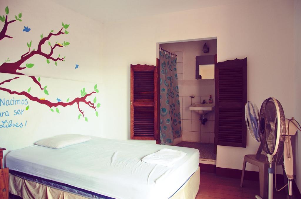 Hostal Sonati Леон Номер фото
